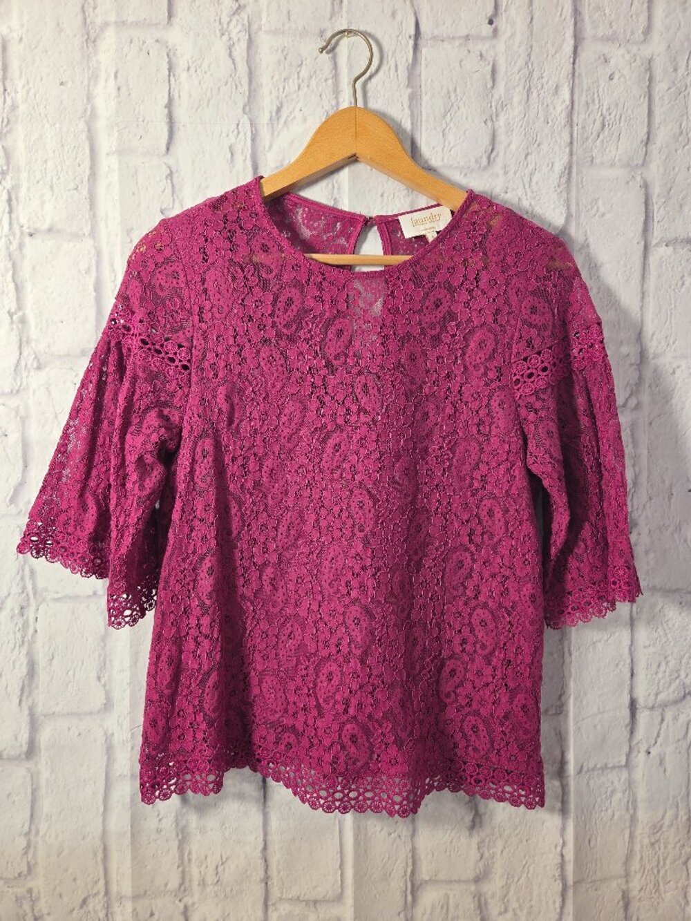 Laundry by Shelli Segal Small Magenta Pink Floral Lace Overlay Blouse